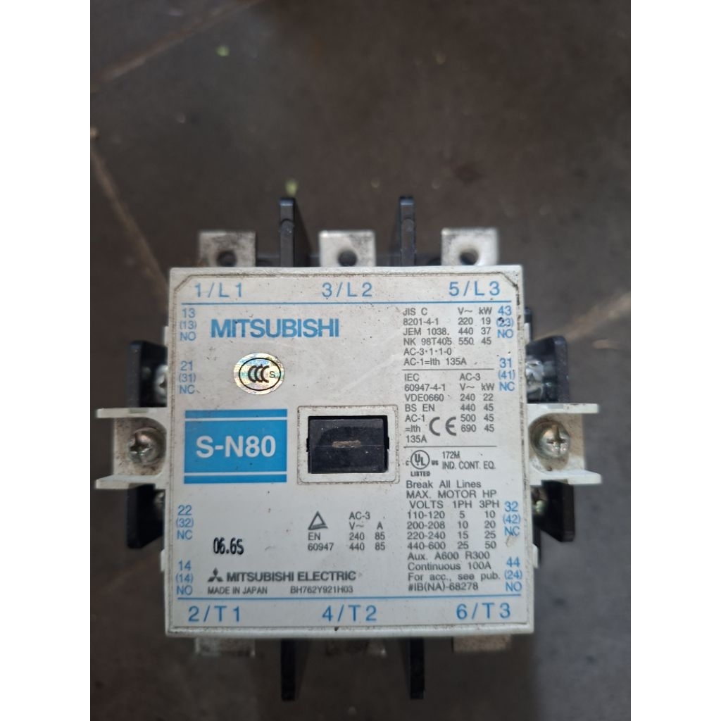 Contactor mitsubishi