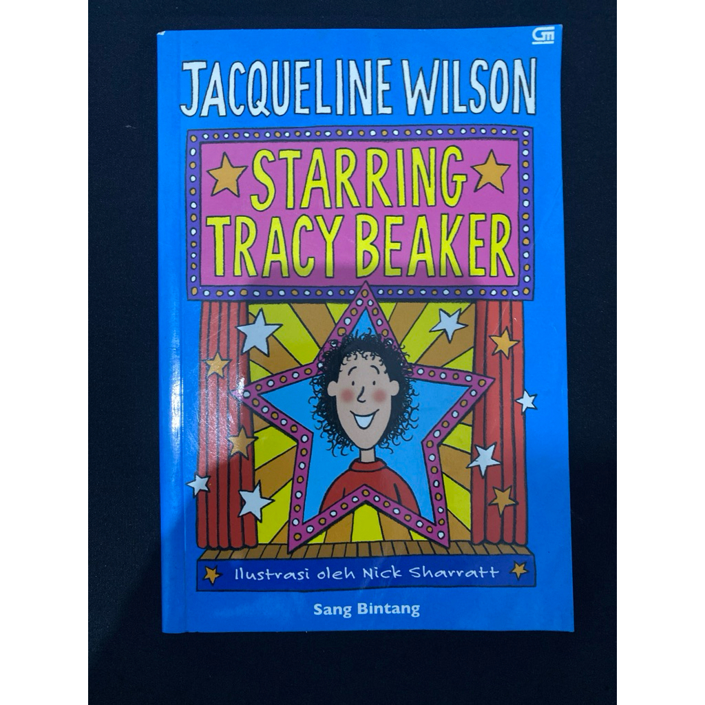 Buku Original STARRING TRACY BEAKER - JACQUELINE WILSON