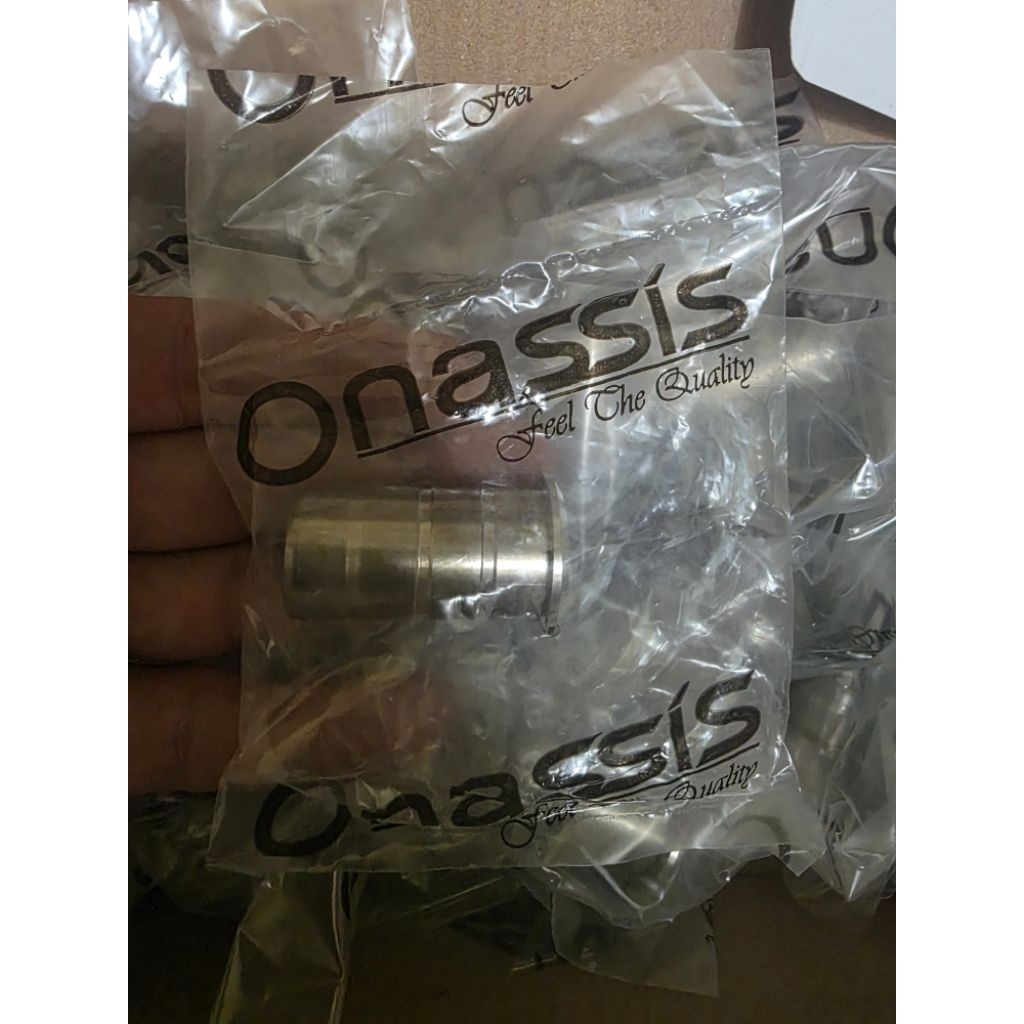 lubang grendel onasis
