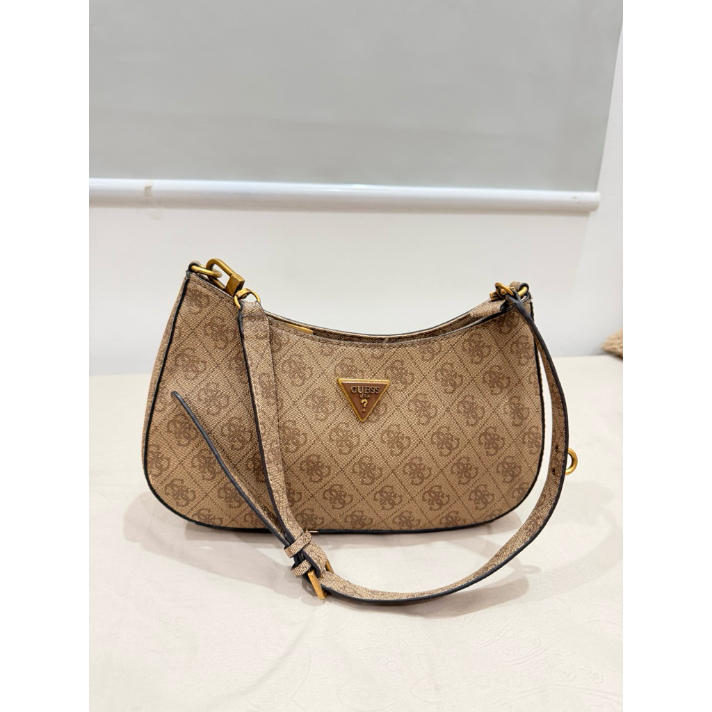 GUESS shoulder bag alexie (bag only) preloved original