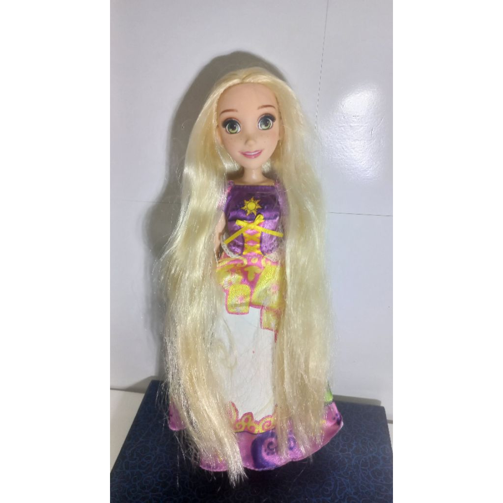 Hasbro Disney Princess Rapunzel's Magical Story Skirt