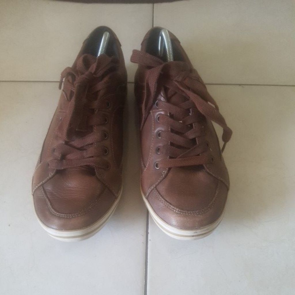 sepatu pria Geox origunal (preloved) size 41