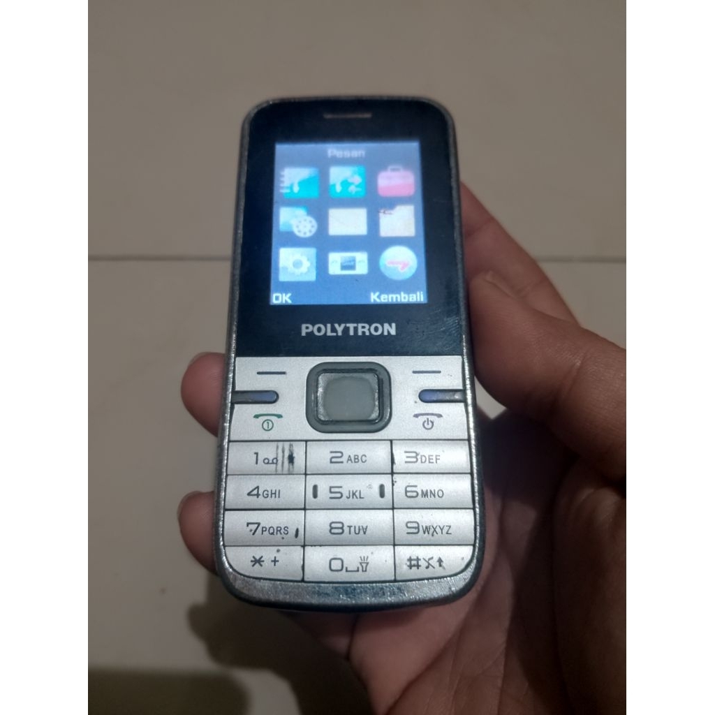 Polytron C202 SE Candy Bar Phone Mungil Super Spesial Limited Edition Rare Reguler Old Retro Mesin N