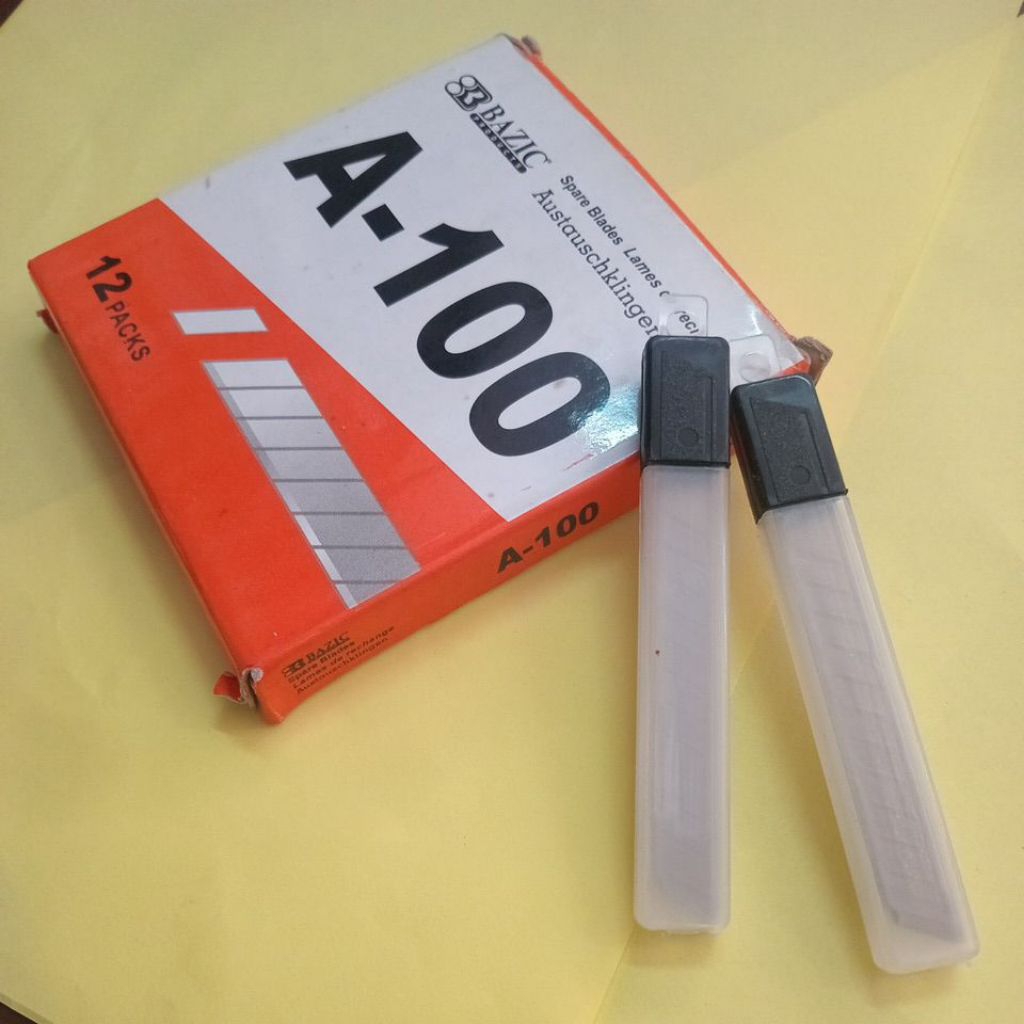 Isi Cutter kecil Merek Bazic Dengan tipe A-100.