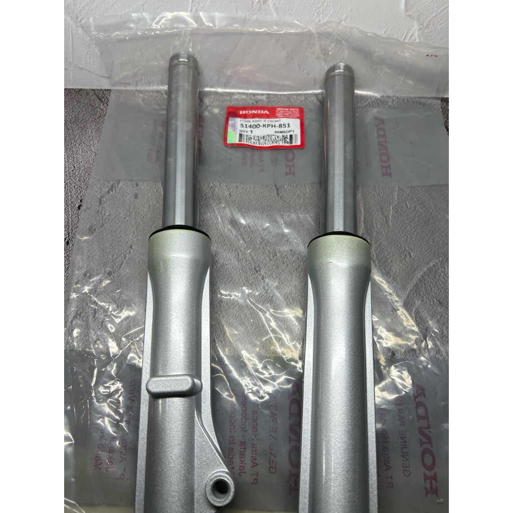 As shock + tabung Karisma KPH As shock plus tabung Karisma KPH