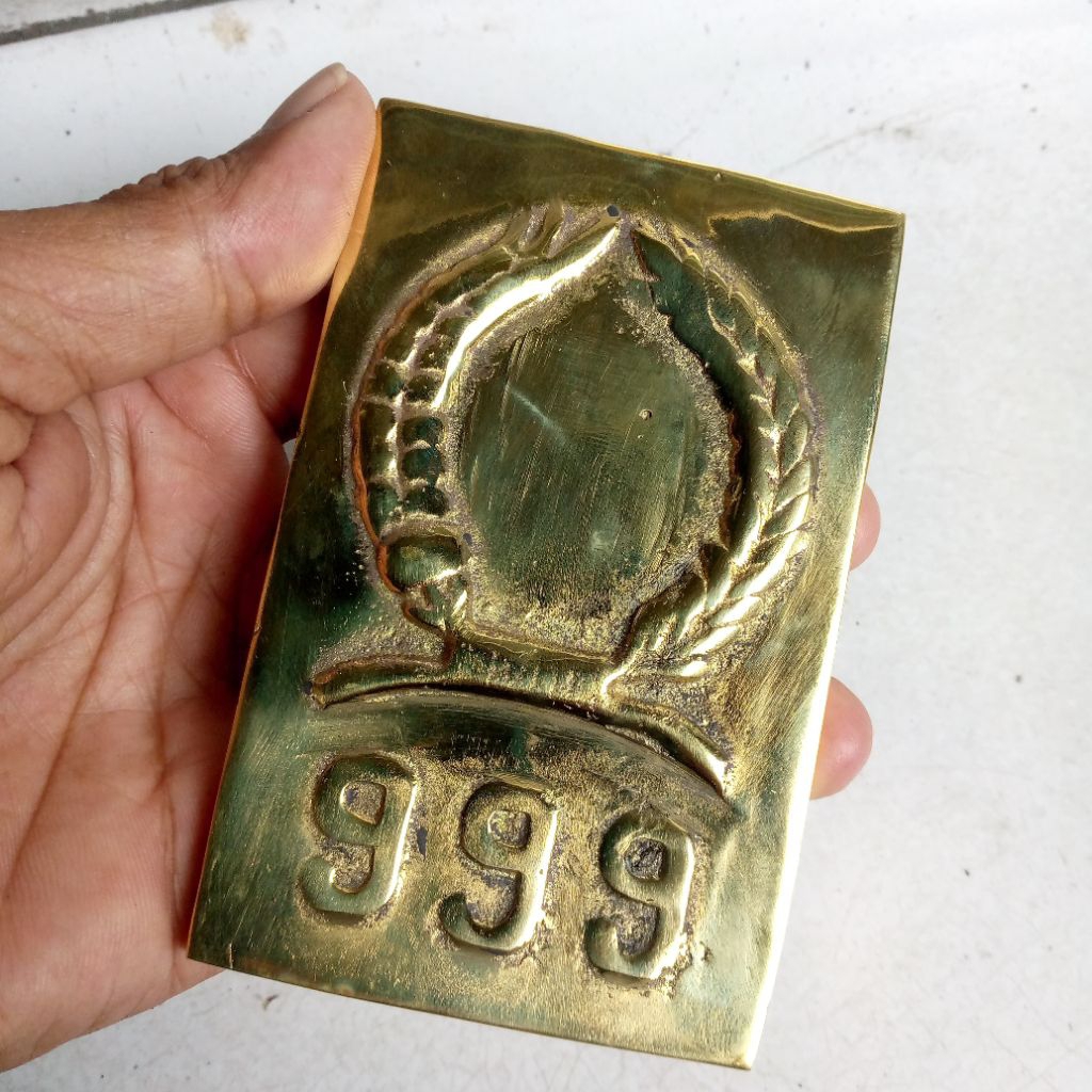 Koleksi Hiasan Miniatur Replika Emas Batangan 999 Kuningan