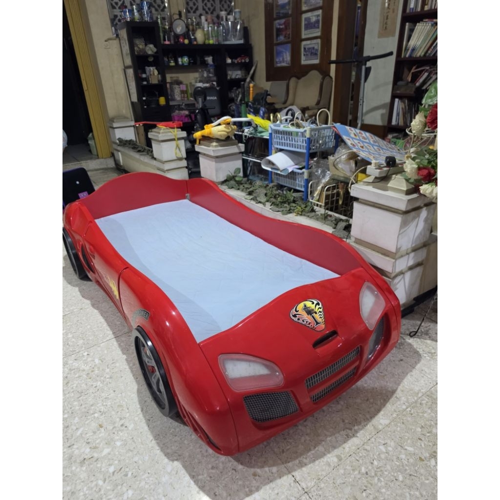 Tempat Tidur Anak Karakter Mobil