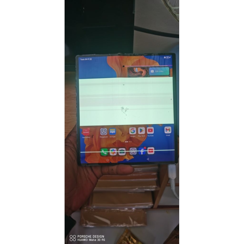 Huawei mate xs 5g 8/512 gb minus.