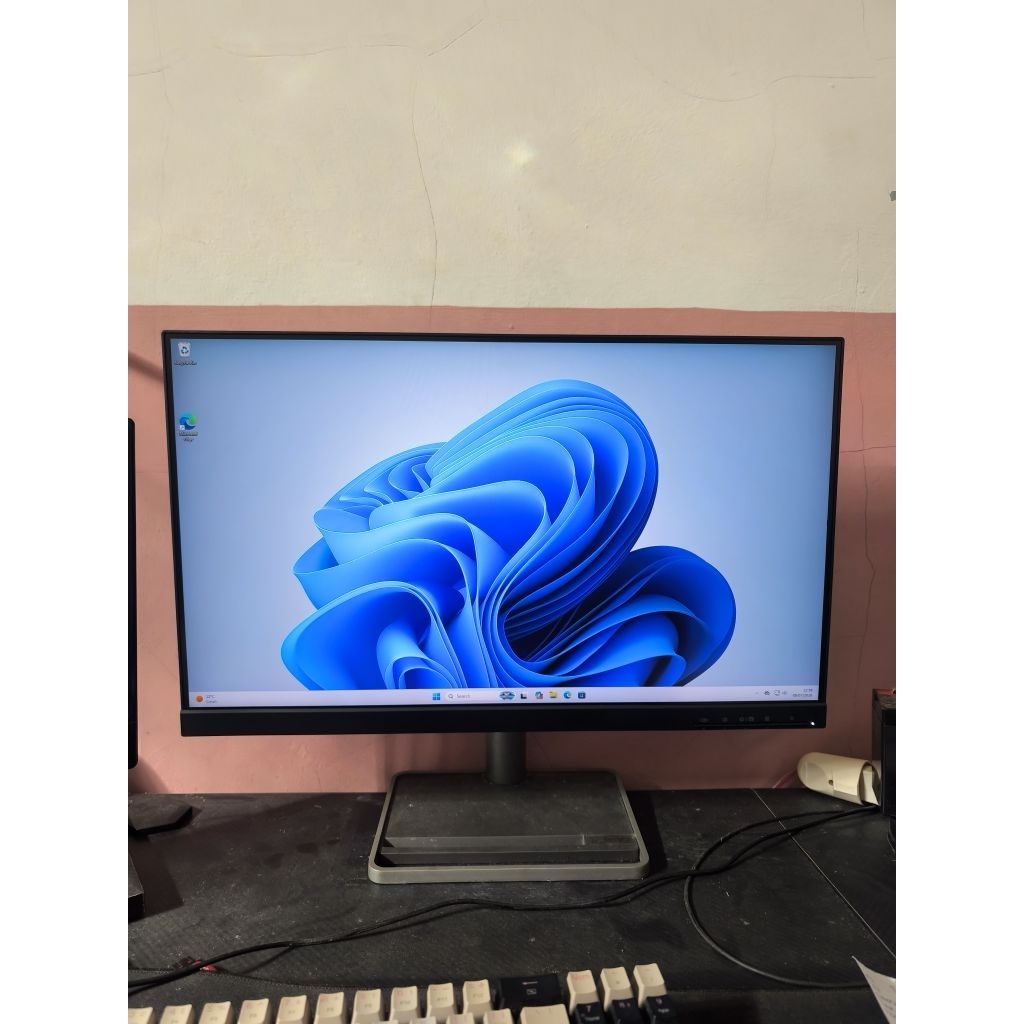 Lenovo L24i-30 Second