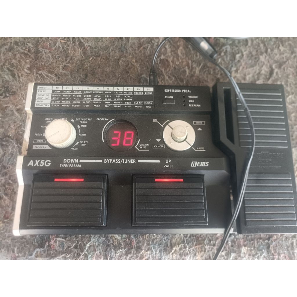 Efek gitar Korg AX5G