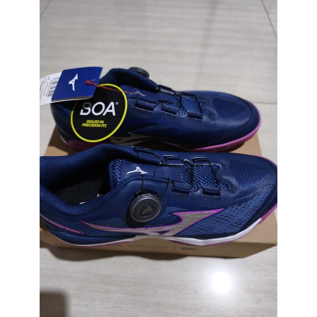 Sepatu Tenis Meja Mizuno Wave Medal 8 Boa