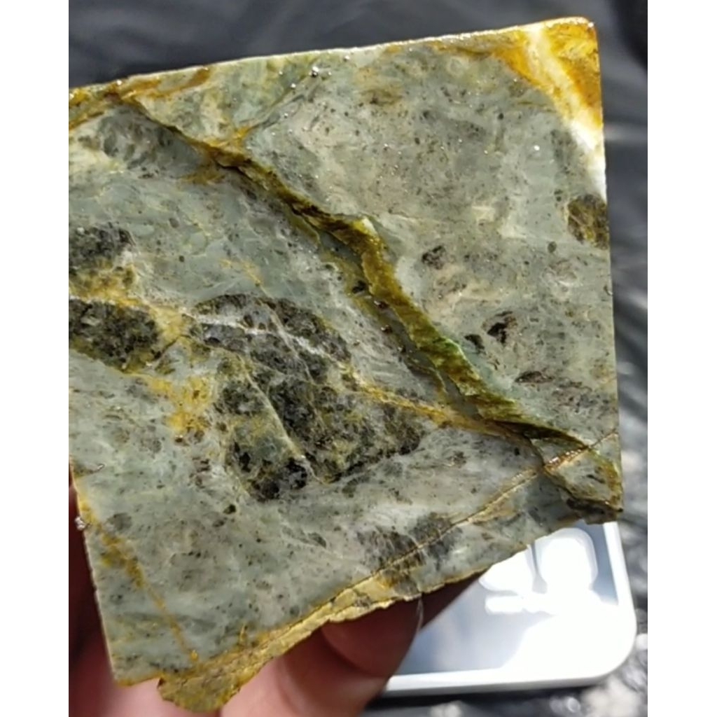 B1 - 3,5 Ons - Batu Giok Nefrit Aceh - Bongkahan - Jumbo Natural Bodyglass Murah