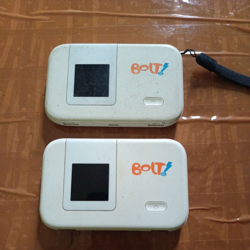 Modem bolt