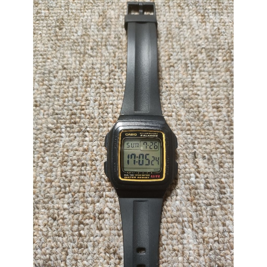 Casio F201 Second