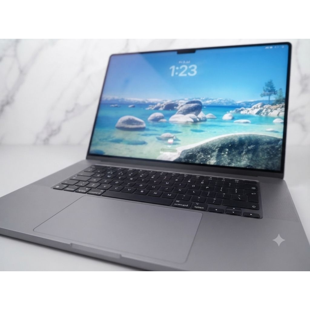 Macbook pro M1 Pro 16 INCHI APPLE  RAM 16GB Storage 512GB