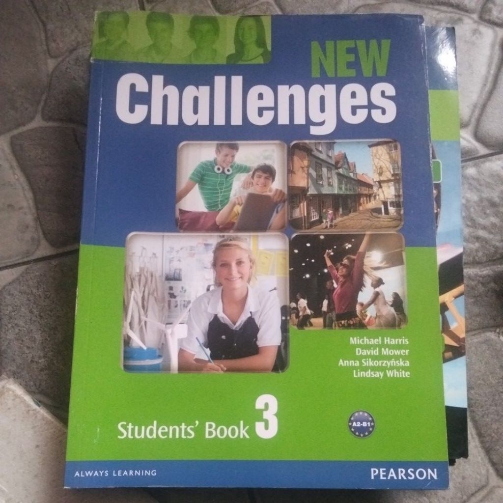 NEW CHALLENGES STUDENT BOOK 3 PEARSON LONGMAN