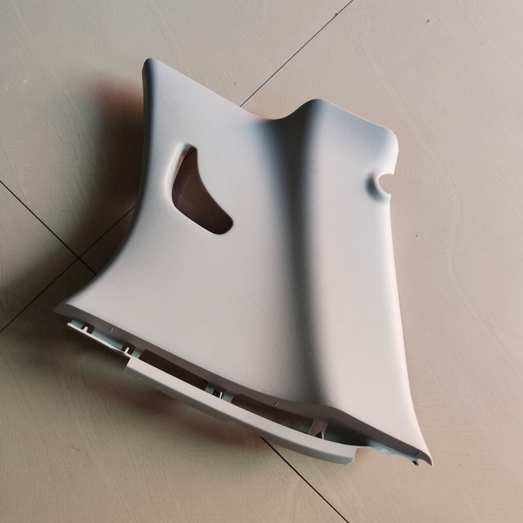 Cover Pilar Quarter Doortrim Agya Ayla ( Kanan )