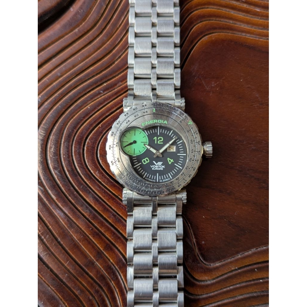 vostok europe energia first gen, green dot