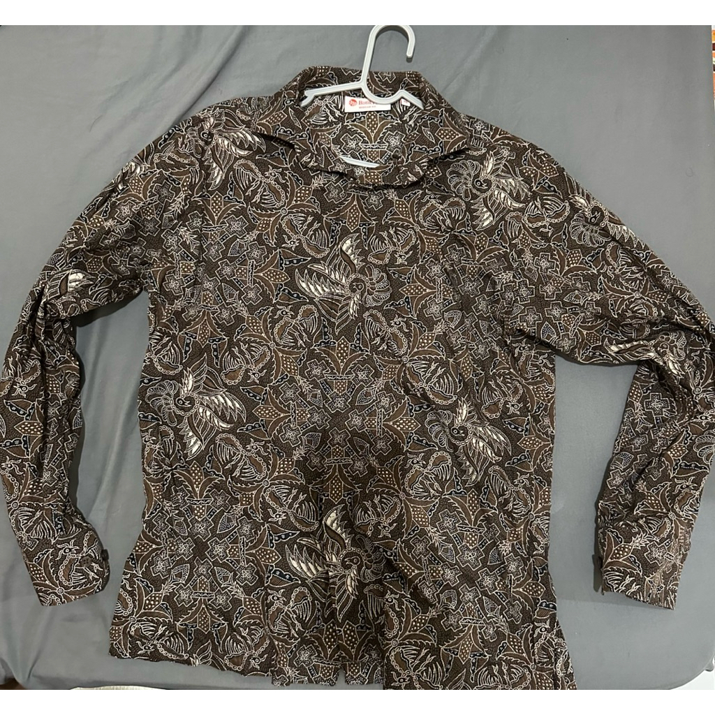 Kemeja pria Batik Keris size S regular fit - Preloved