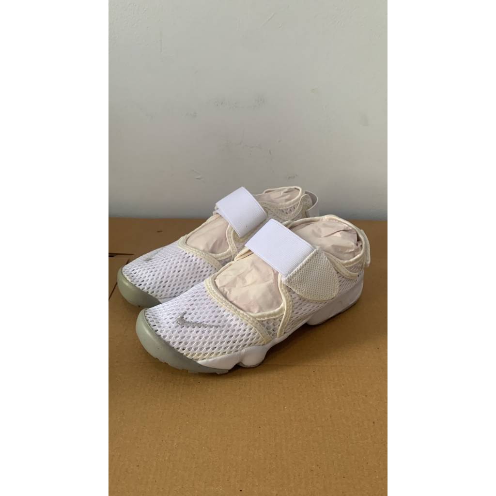 Sepatu Sendal Anak Slip On Air Rift Warna Putih