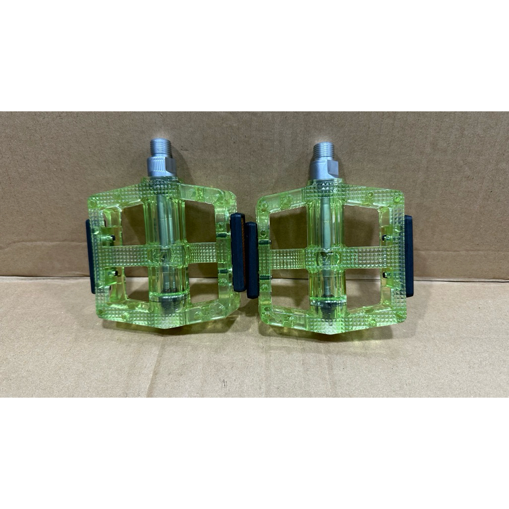 Pedal VP-577 transparan