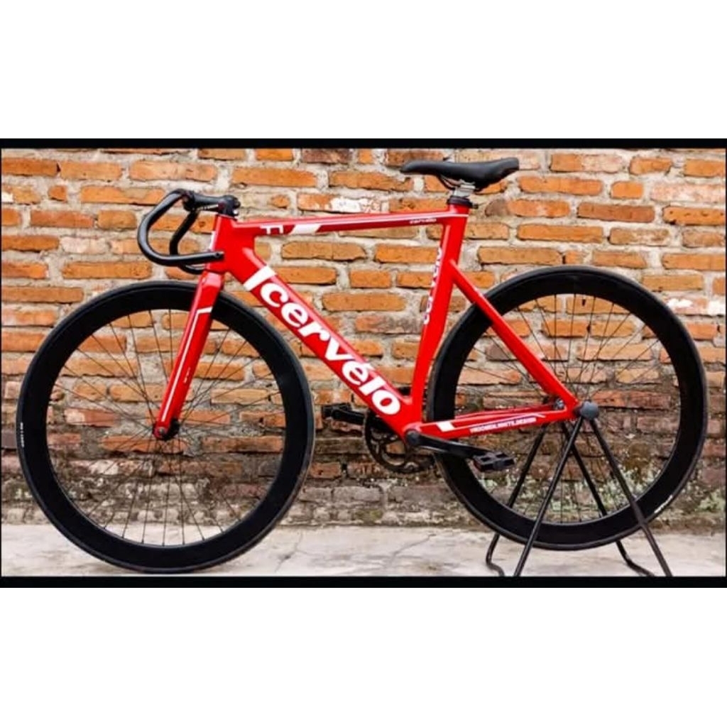 Cervelo merah doltrap