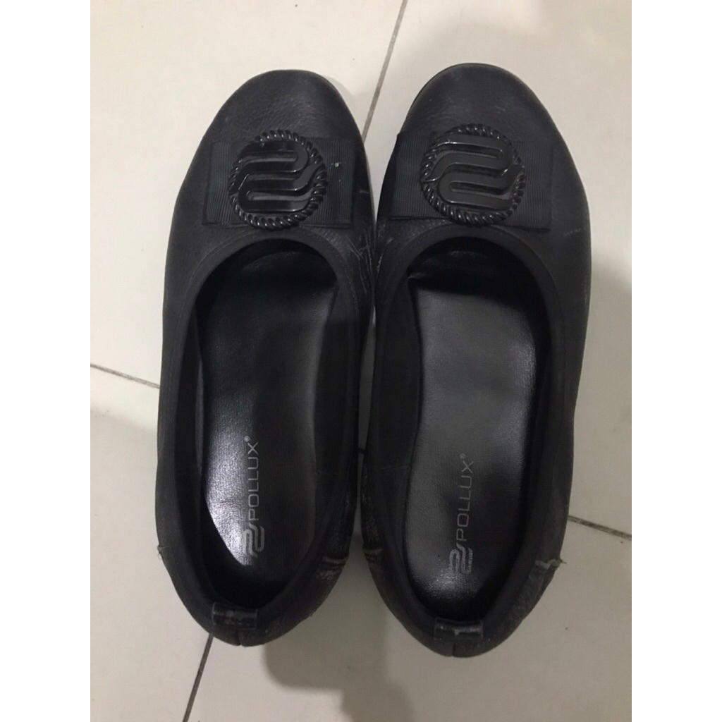 Preloved Sepatu Pollux