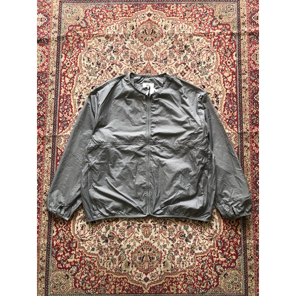 Yale comfort backless collarless Packable jacket i888