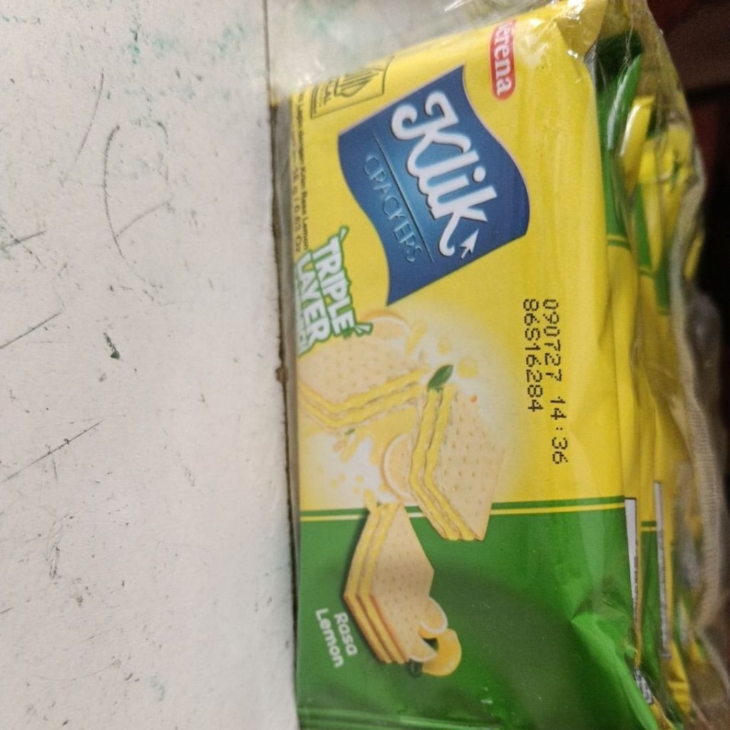 wafer klik rasa lemon
