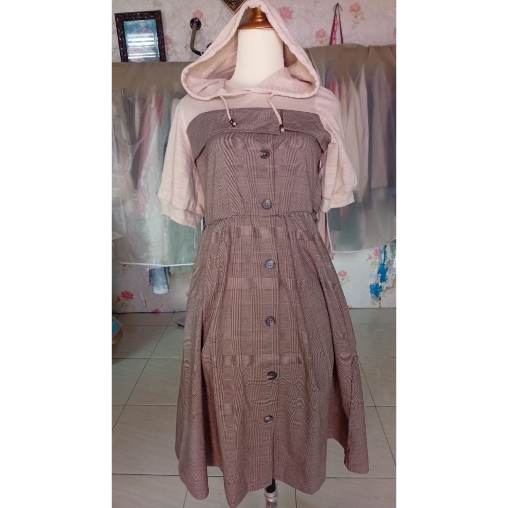 Axes femme hoodie milkmaid tartan plaid coklat