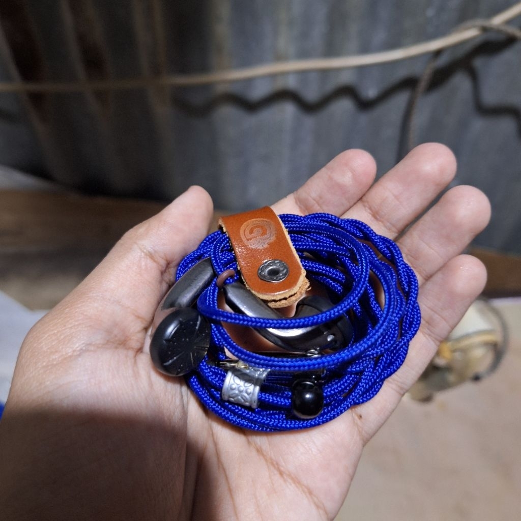 earbud second