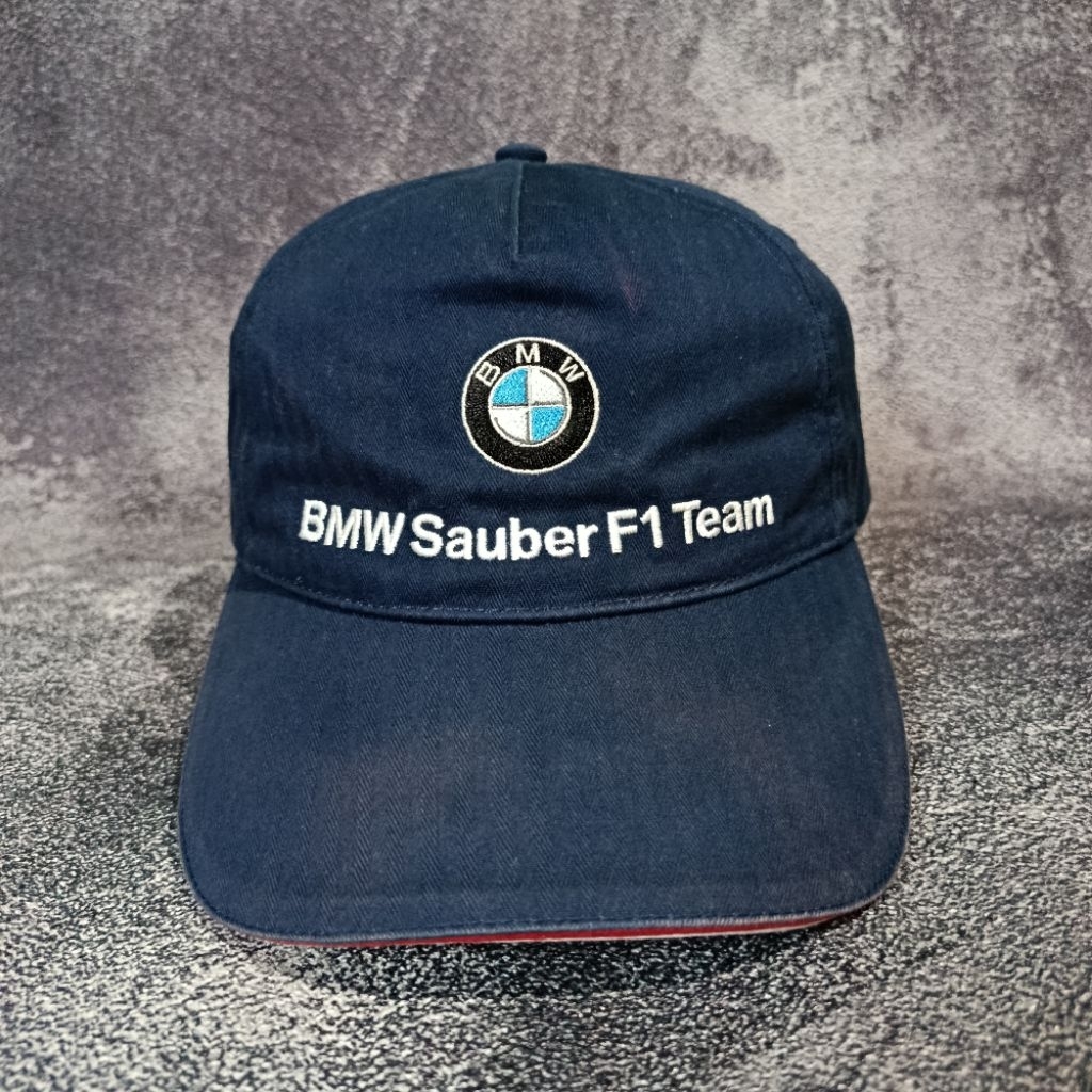 Digidegu Topi BMW Sauber F1 Team