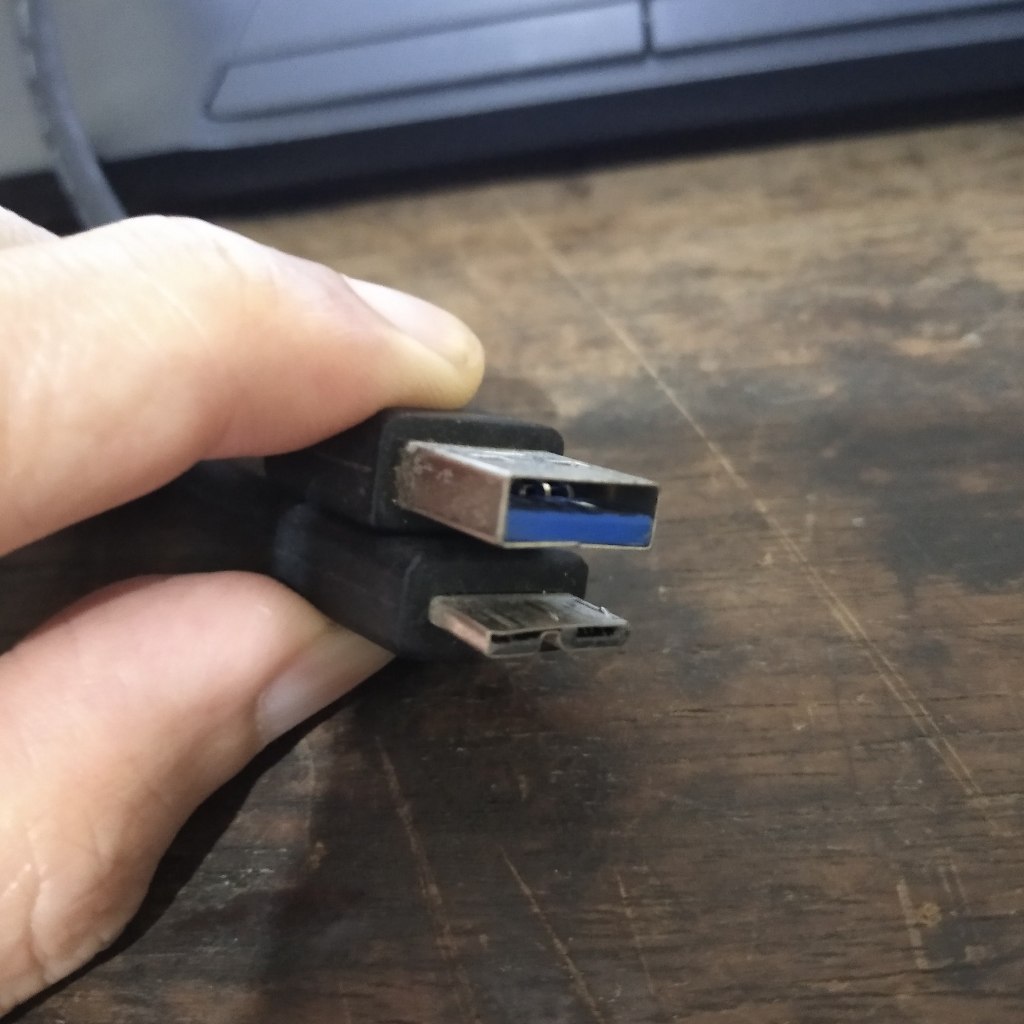 kabel hard disk external
