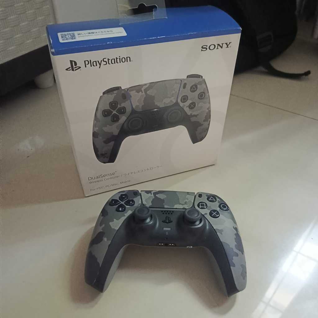 Stik PS5 Grey Camo (second) kondisi mulus normal