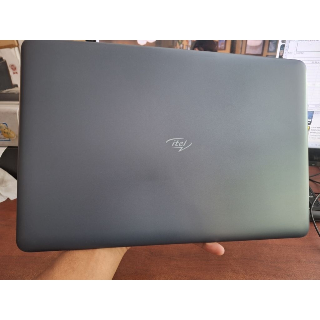 Top case laptop Itel Able 1 copotan