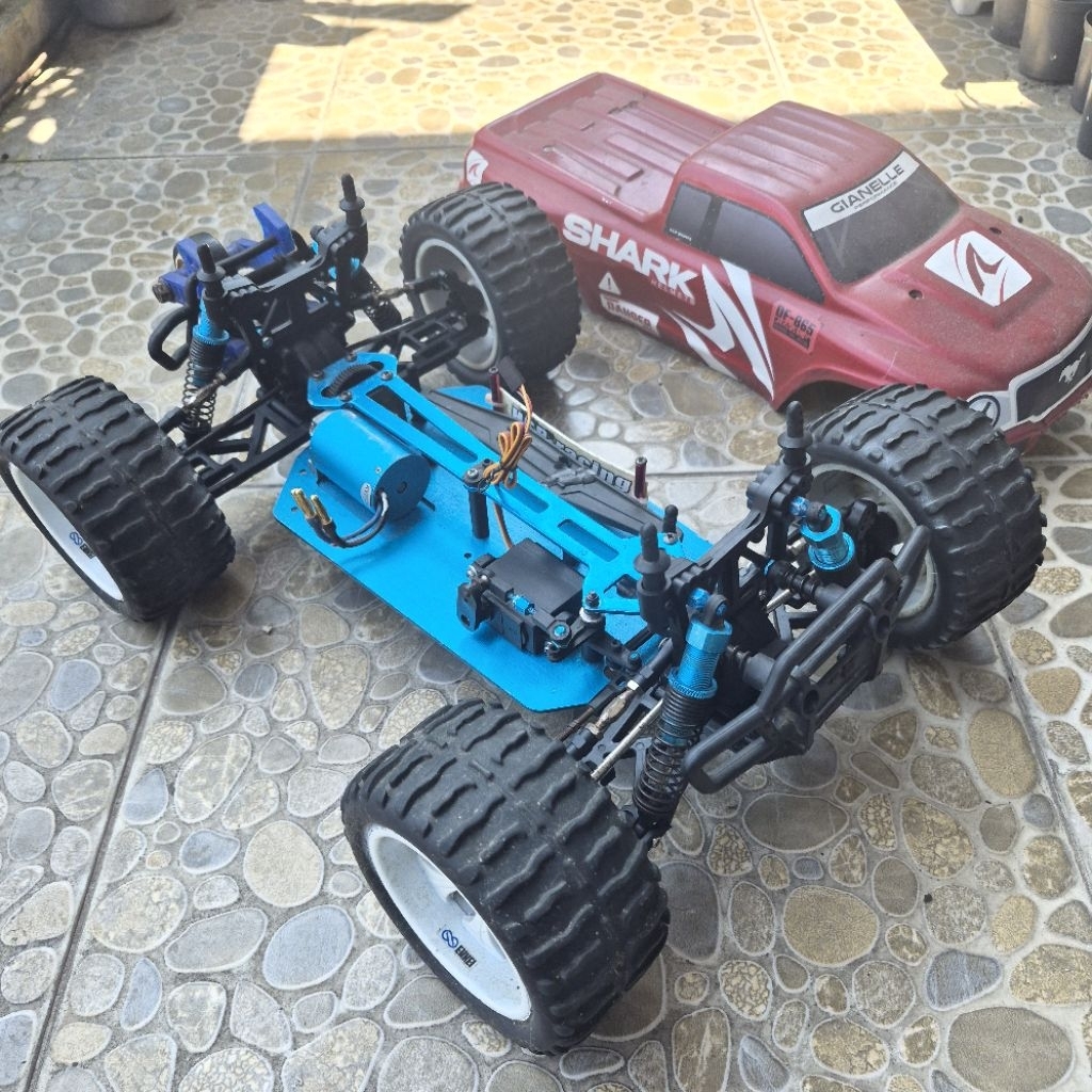 kit rc HSP Brontosaurus bekas