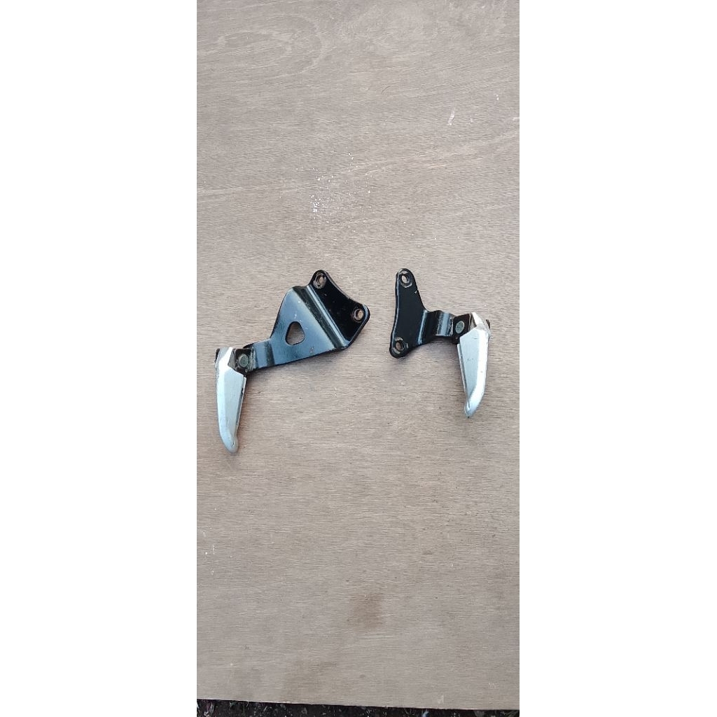 Footstep Postep Step Pijakan Belakang Yamaha Mio  Smile Ori Copotan Motor