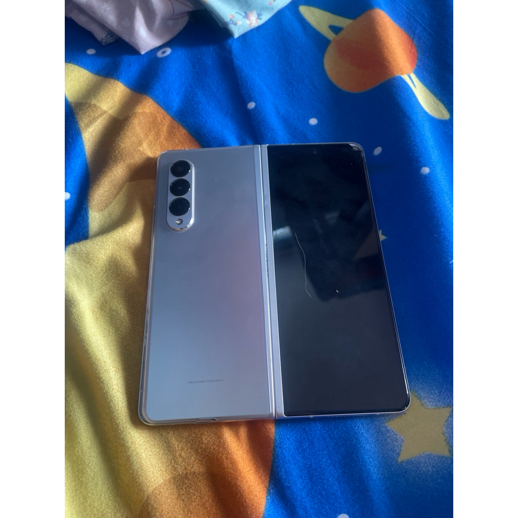 samsung z fold 3 minus lcd