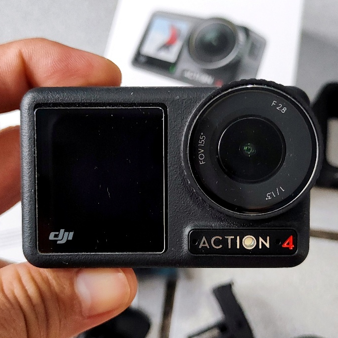 DJI Osmo Action 4 Standard Combo + MicroSD 512gb +BONUS BANYAK Second Mint Condition action camera a