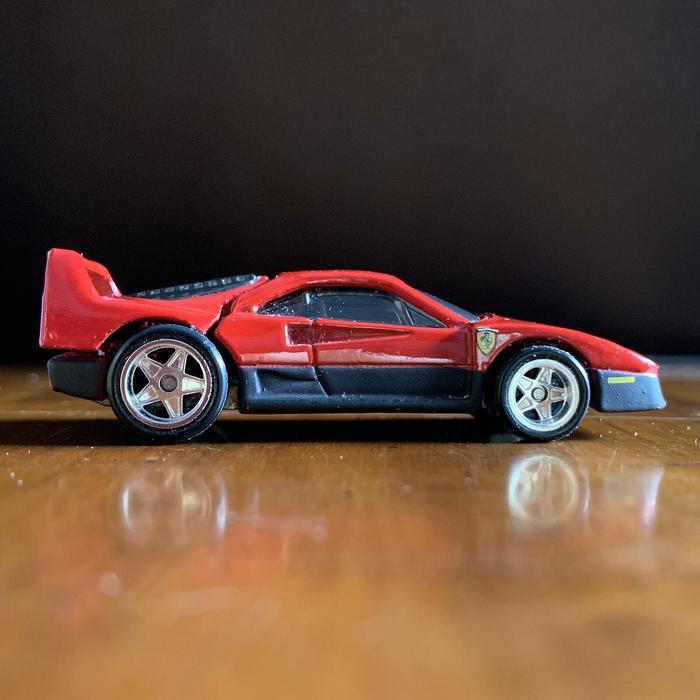 Loose - Hot Wheels 2012 Boulevard Ferrari F40 Real Riders