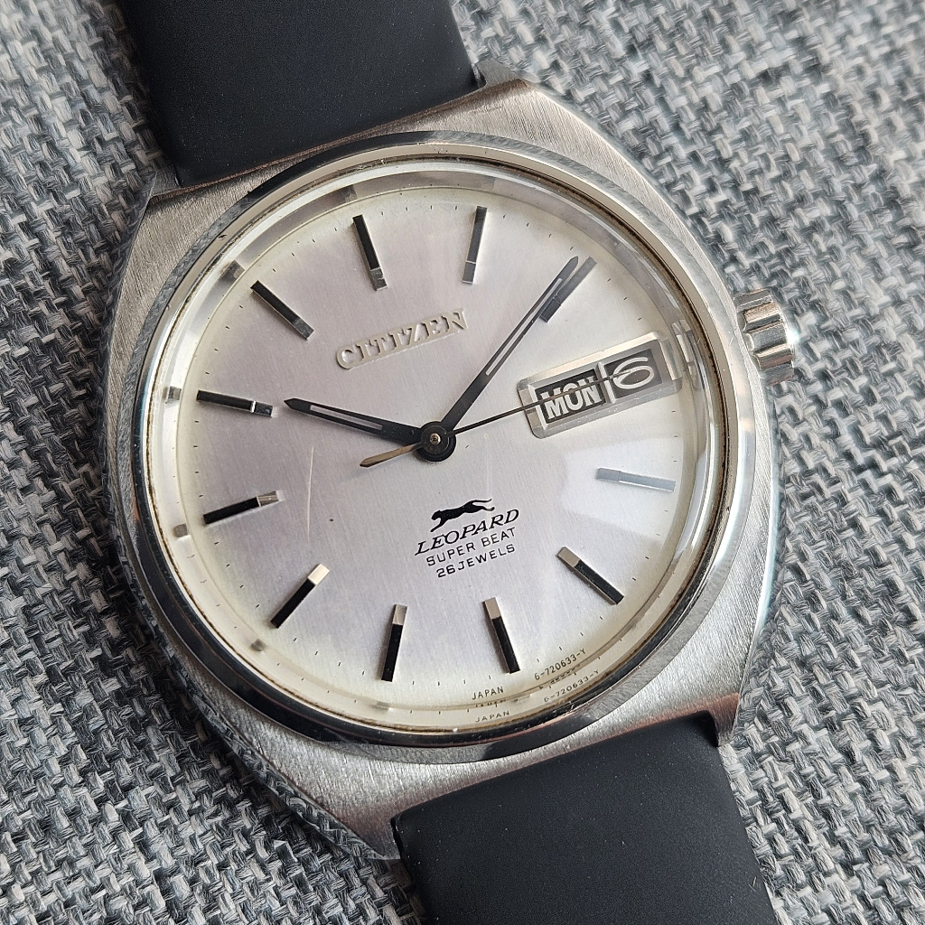 Citizen Leopard Super Beat 26J 4-720407-K Vintage Automatic Day Date Japan
