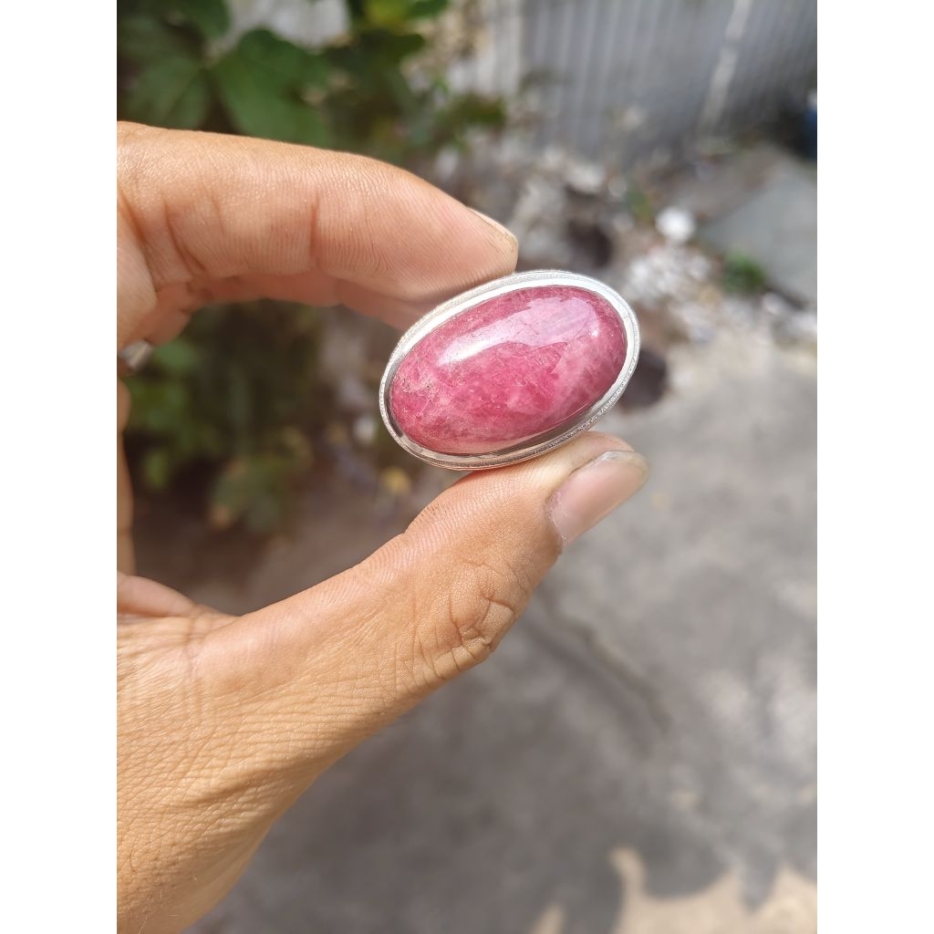 natural batu ruby Madagaskar