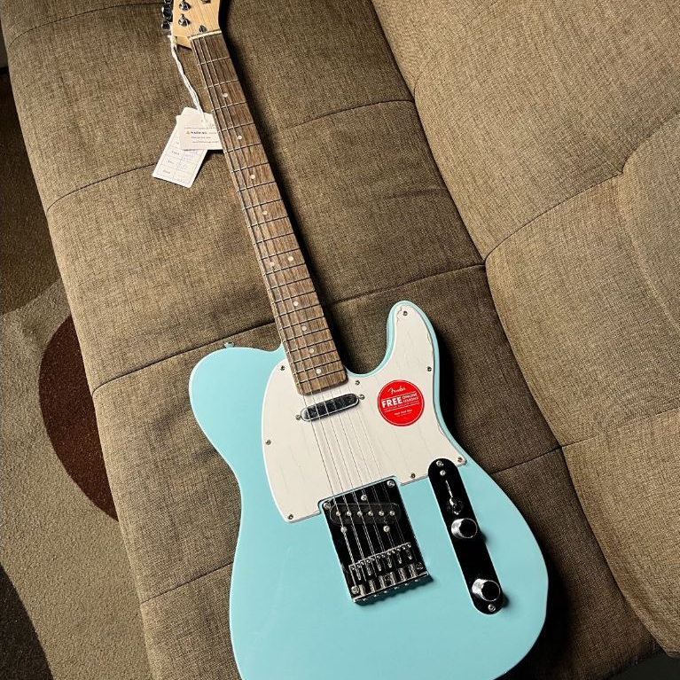 SQUIER TELECASTER DAPHNE BLUE