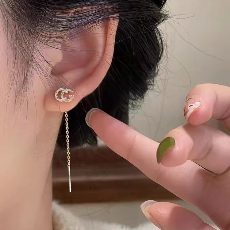 Nting Titanium Panjang Anti Karat Fashion Korea Aksesoris Wanita Elegant Anting Rumbai Emas Perhiasa