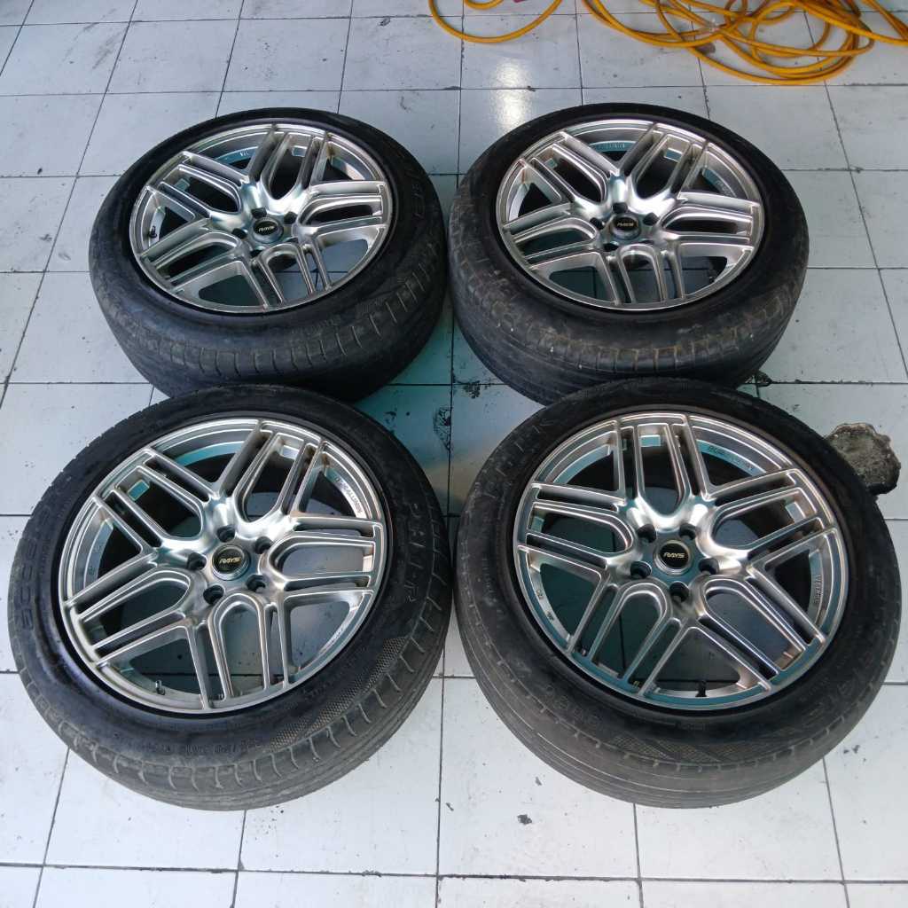 VELG MOBIL BEKAS RAYS R18X8-9 H5X114,3 BAN 235 50 R18 4PCS