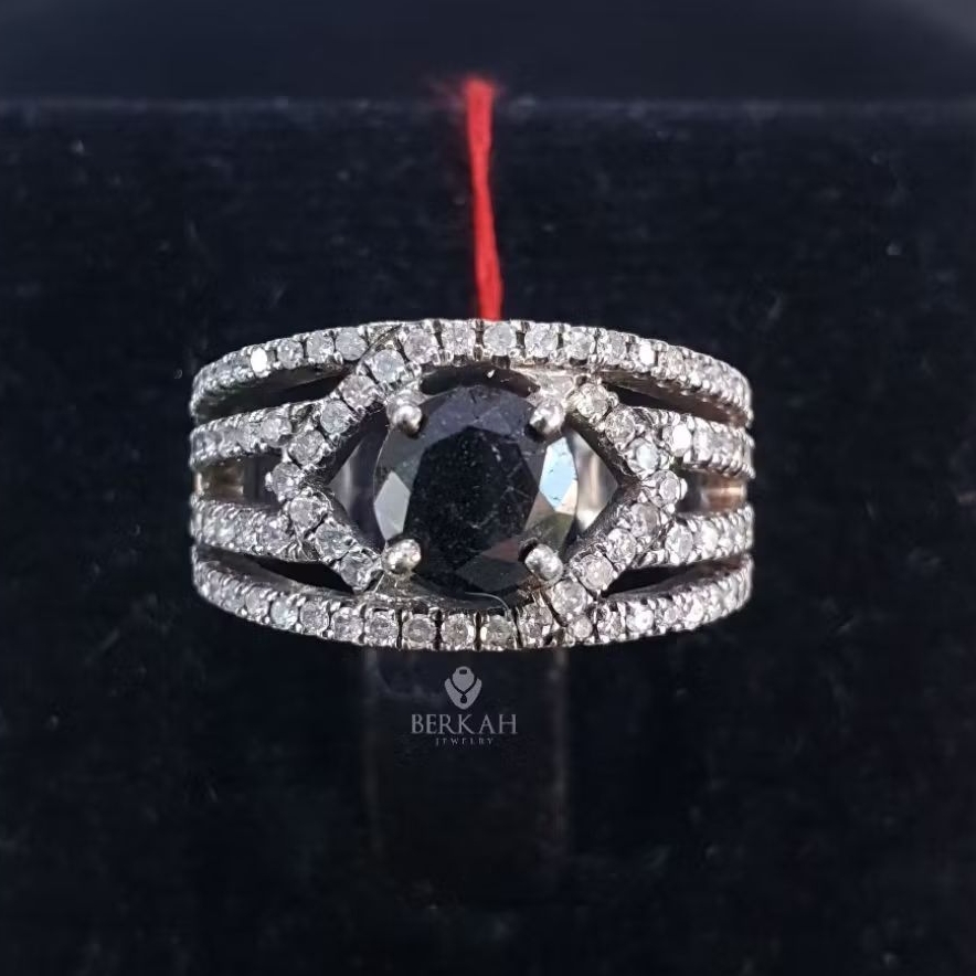 Cincin emas putih berlian hitam dan putih asli natural black diamond sertifikat