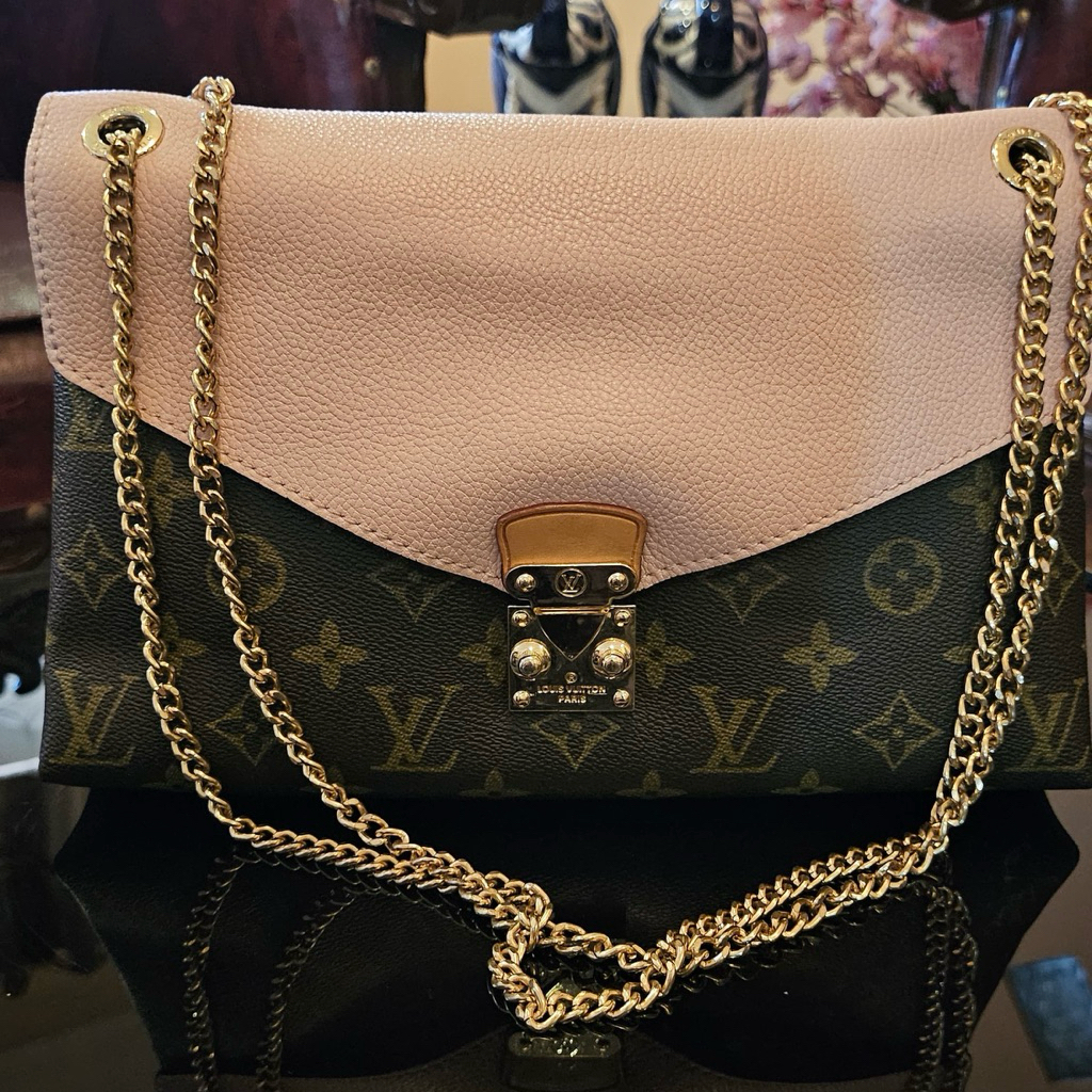 pl LV amplop like new
