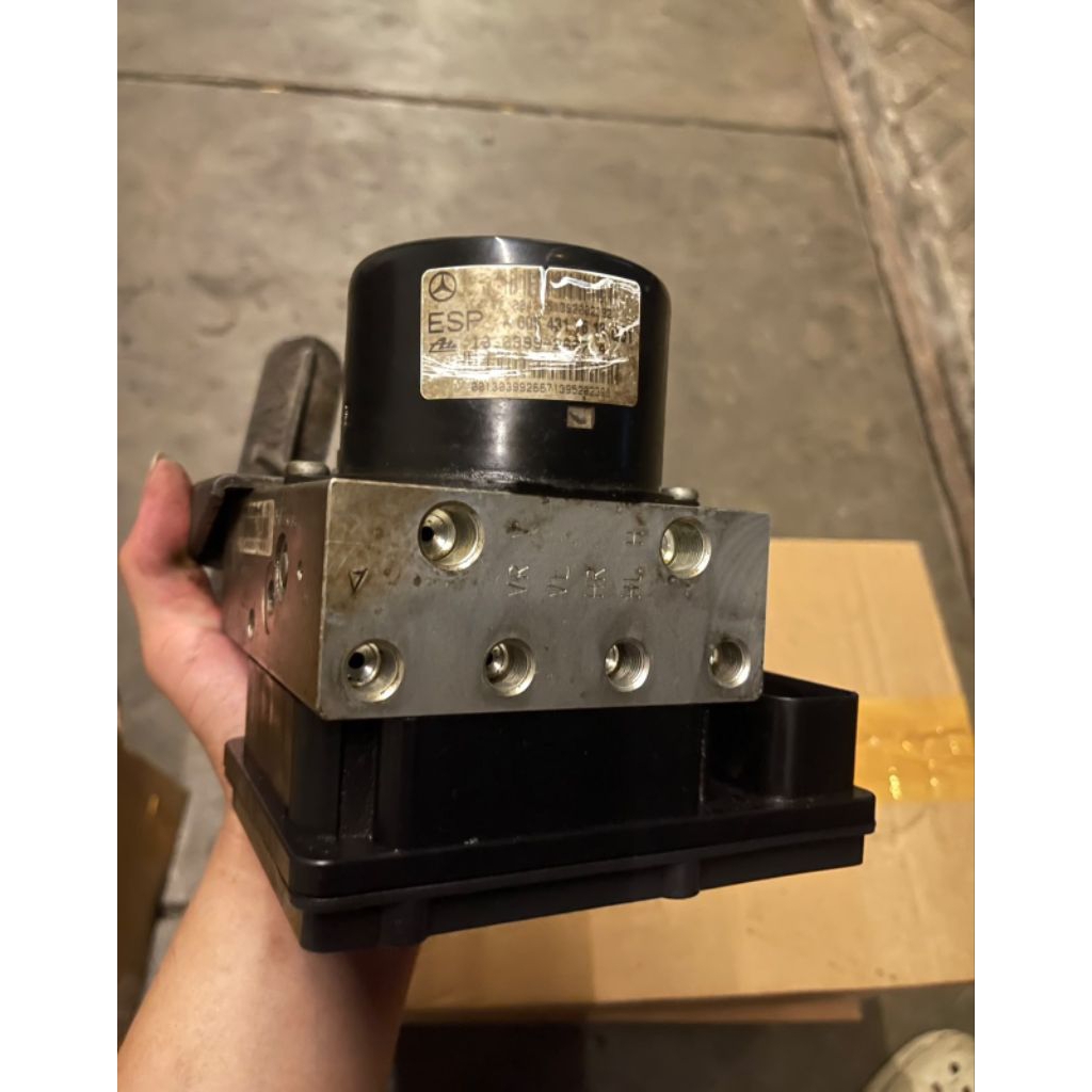 ESP / ABS Control Module Mercy W203 V6  M272 Tested