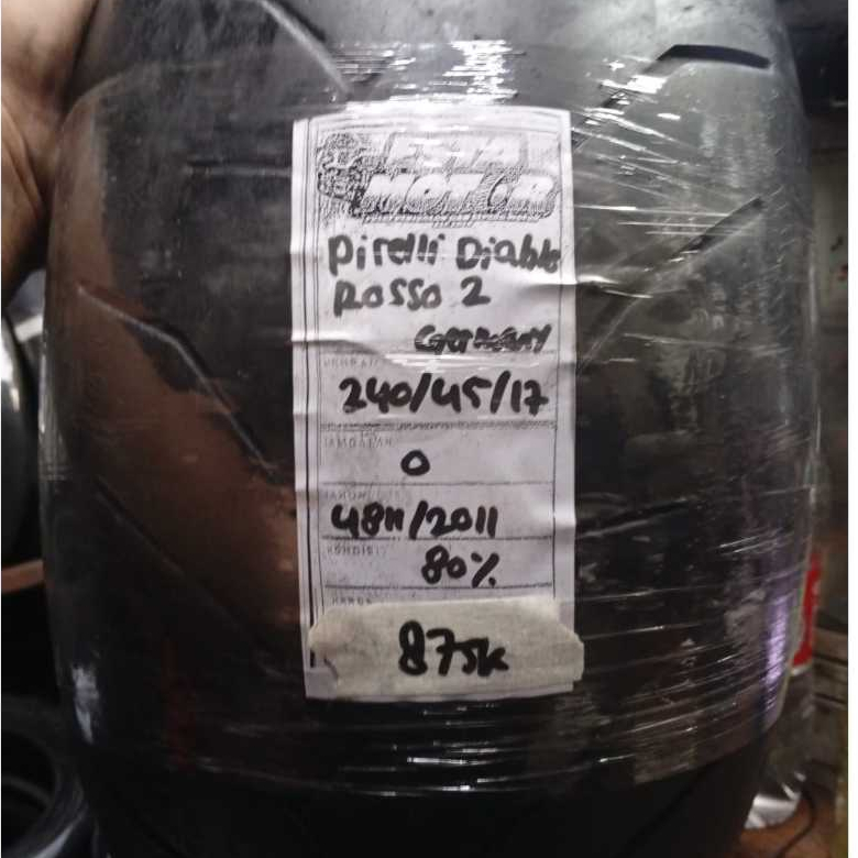 BAN COPOTAN PIRELLI DIABLO ROSSO 2 RING 17 UK 240 45 17 KODE4811