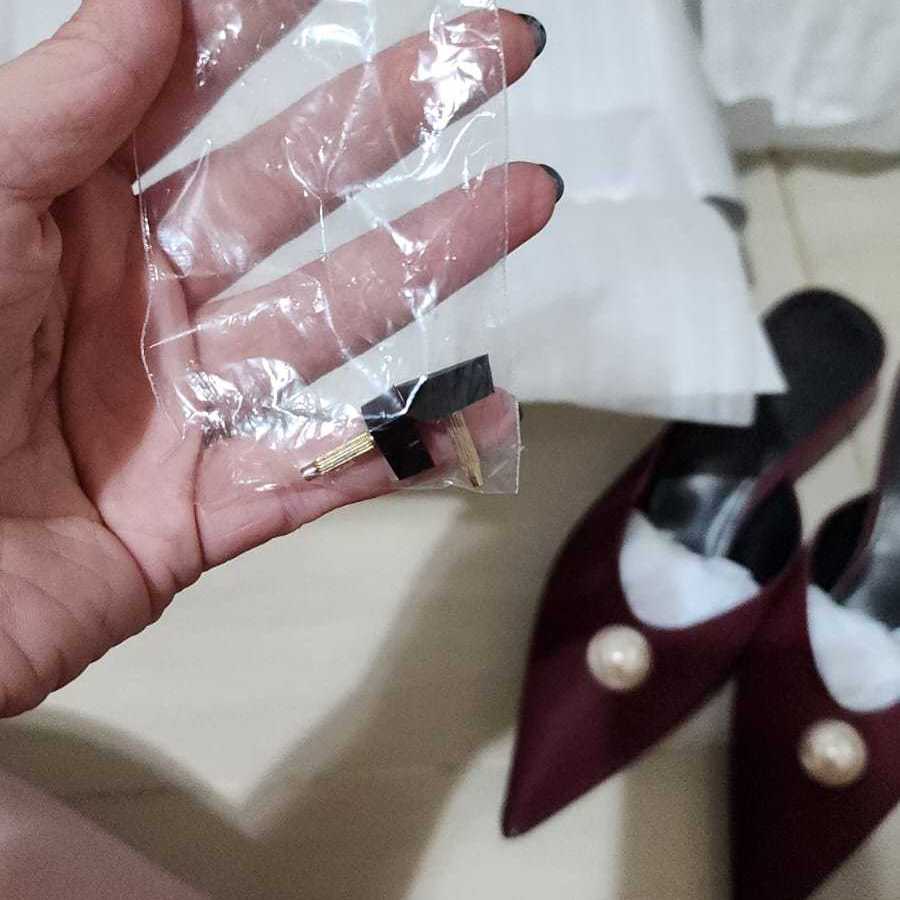 [BRAND NEW WITH BOX, RECEIPT, AND PAPERBAG] Mandy's Shoes x Monica Amadea Janice in Red Wine size 39